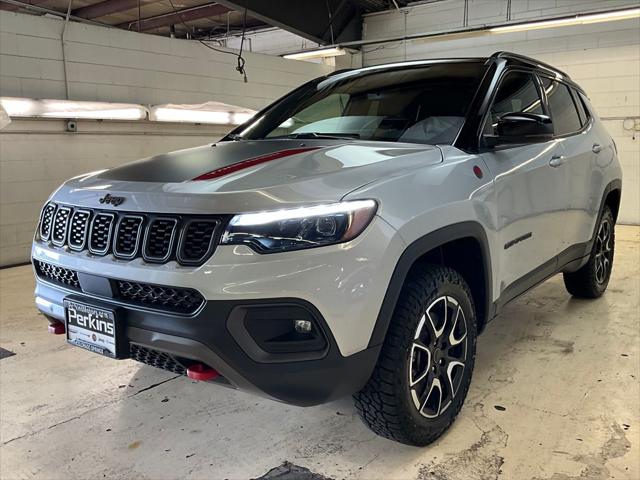 2025 Jeep Compass COMPASS TRAILHAWK 4X4