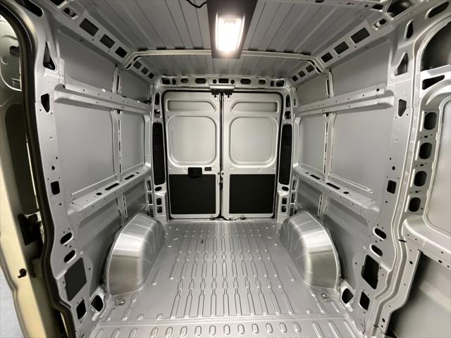 2025 RAM Ram ProMaster RAM PROMASTER 1500 SLT CARGO VAN HIGH ROOF 136 WB