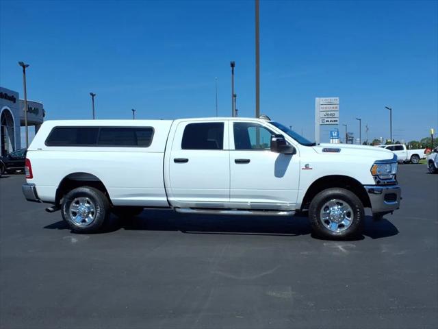 2023 RAM 3500 Tradesman Crew Cab 4x4 8 Box