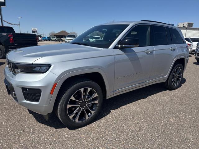 2025 Jeep Grand Cherokee GRAND CHEROKEE OVERLAND 4X4