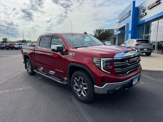 2023 GMC Sierra 1500 4WD Crew Cab Short Box SLT