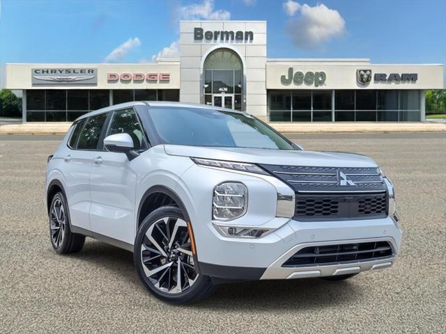 2023 Mitsubishi Outlander SE 2.5 2WD 2023 Mitsubishi Outlander SE 2.5 2WD