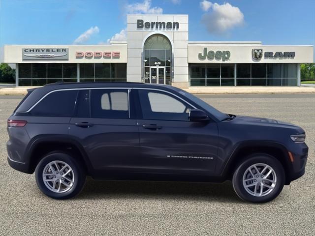 2025 Jeep Grand Cherokee Laredo X 4x4 2025 Jeep Grand Cherokee Laredo X 4x4