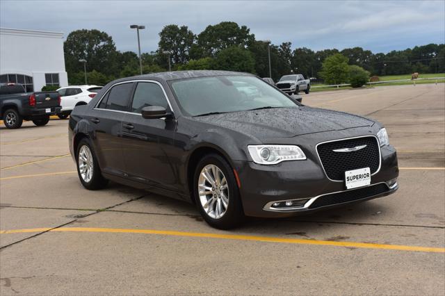 2020 Chrysler 300 Touring