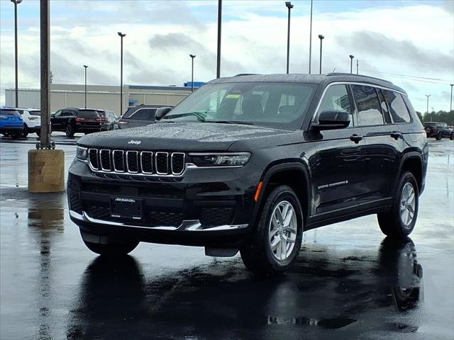 2025 Jeep Grand Cherokee Laredo 4x4