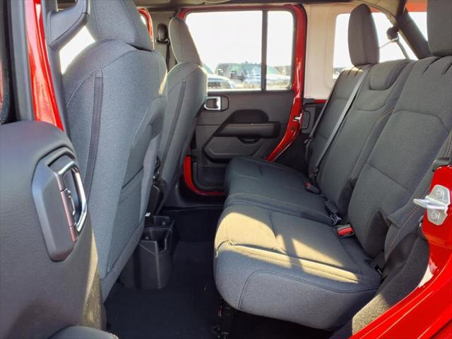 2025 Jeep Wrangler 4-Door Sahara 4x4