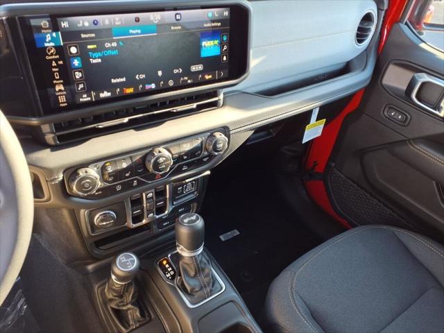 2025 Jeep Wrangler 4-Door Sahara 4x4