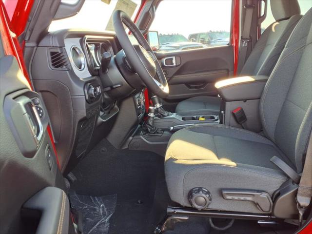 2025 Jeep Wrangler 4-Door Sahara 4x4