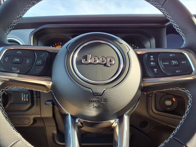 2025 Jeep Wrangler 4-Door Sahara 4x4