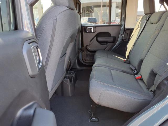 2025 Jeep Wrangler 4-Door Summit 4x4