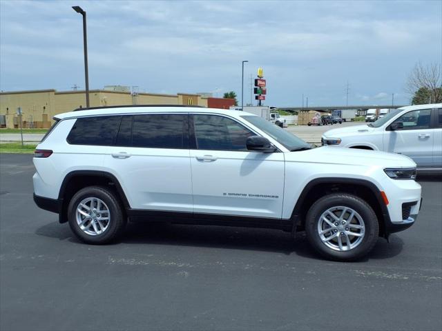 2025 Jeep Grand Cherokee GRAND CHEROKEE L LAREDO X 4X4