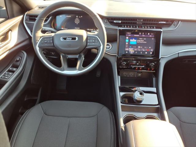 2025 Jeep Grand Cherokee GRAND CHEROKEE L LAREDO X 4X4 2025 Jeep Grand Cherokee GRAND CHEROKEE L LAREDO X 4X4