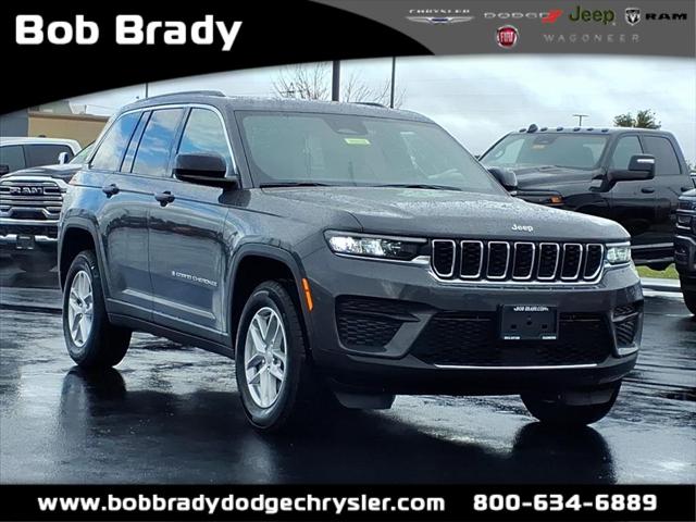 2025 Jeep Grand Cherokee GRAND CHEROKEE LAREDO X 4X4