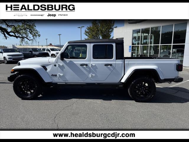 2025 Jeep Gladiator GLADIATOR NIGHTHAWK 4X4 2025 Jeep Gladiator GLADIATOR NIGHTHAWK 4X4