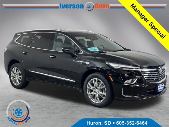 2022 Buick Enclave AWD Essence 2022 Buick Enclave AWD Essence