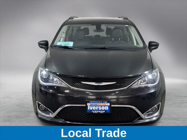 2017 Chrysler Pacifica Touring-L 2017 Chrysler Pacifica Touring-L