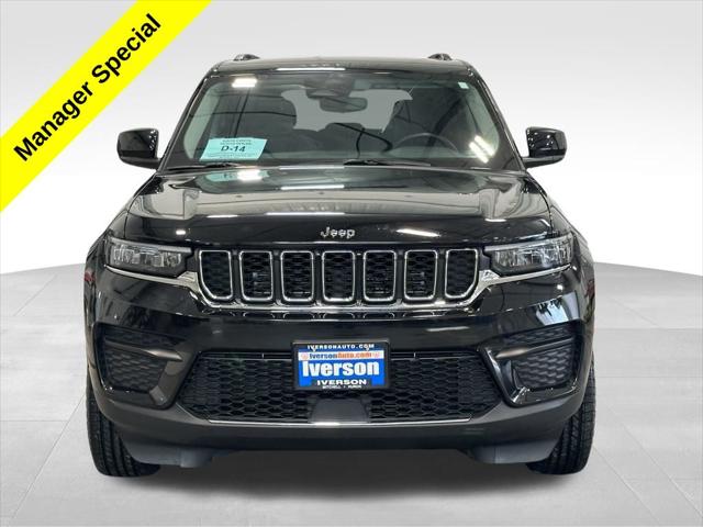2022 Jeep Grand Cherokee Laredo 4x4 2022 Jeep Grand Cherokee Laredo 4x4