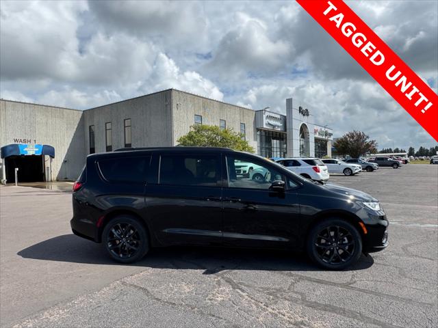 2026 Chrysler Pacifica PACIFICA LIMITED AWD 2026 Chrysler Pacifica PACIFICA LIMITED AWD