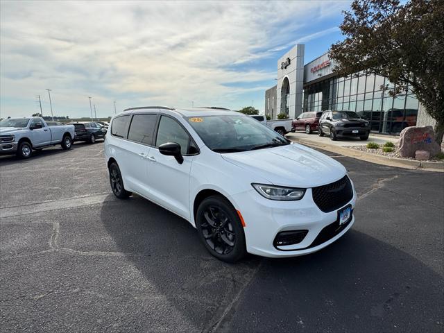 2026 Chrysler Pacifica PACIFICA LIMITED AWD 2026 Chrysler Pacifica PACIFICA LIMITED AWD