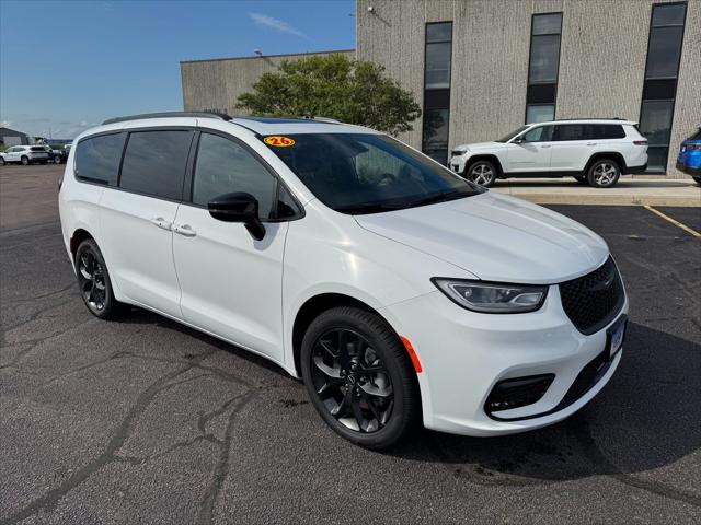 2026 Chrysler Pacifica PACIFICA LIMITED AWD