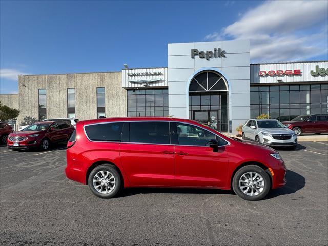 2026 Chrysler Pacifica PACIFICA SELECT AWD