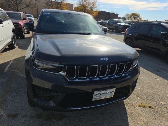 2025 Jeep Grand Cherokee GRAND CHEROKEE LAREDO X 4X4 2025 Jeep Grand Cherokee GRAND CHEROKEE LAREDO X 4X4