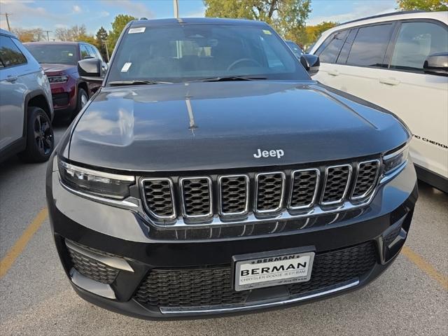 2025 Jeep Grand Cherokee GRAND CHEROKEE LAREDO X 4X4