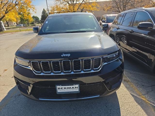 2025 Jeep Grand Cherokee GRAND CHEROKEE LAREDO X 4X4