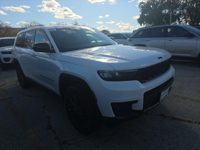 2025 Jeep Grand Cherokee GRAND CHEROKEE L ALTITUDE X 4X4