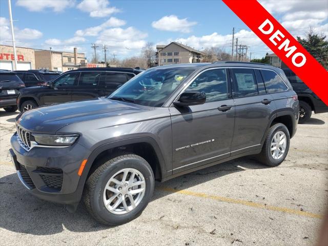 2025 Jeep Grand Cherokee GRAND CHEROKEE LAREDO X 4X4