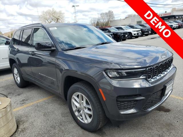 2025 Jeep Grand Cherokee GRAND CHEROKEE LAREDO X 4X4