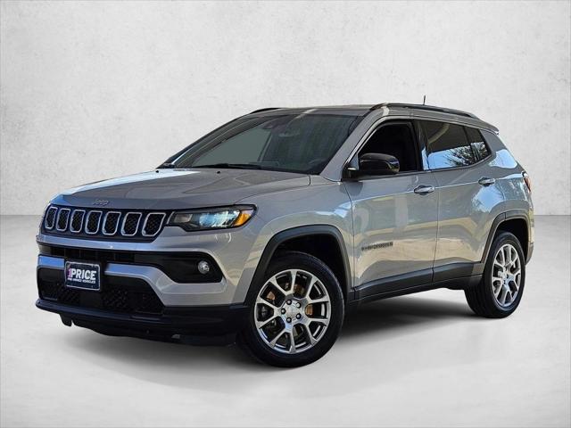 2023 Jeep Compass Latitude Lux FWD 2023 Jeep Compass Latitude Lux FWD
