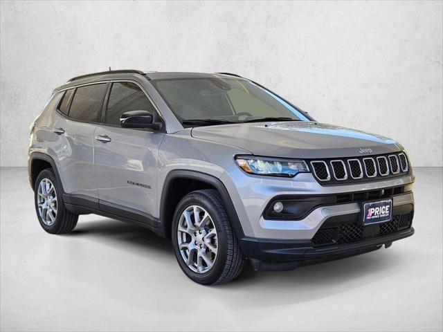 2023 Jeep Compass Latitude Lux FWD 2023 Jeep Compass Latitude Lux FWD