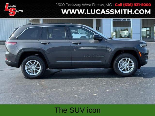 2025 Jeep Grand Cherokee GRAND CHEROKEE LAREDO X 4X4