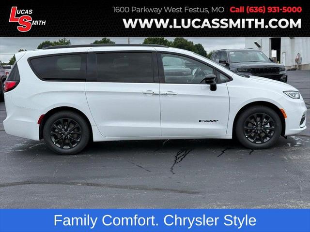 2025 Chrysler Pacifica PACIFICA SELECT