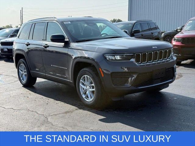 2025 Jeep Grand Cherokee GRAND CHEROKEE LAREDO X 4X4