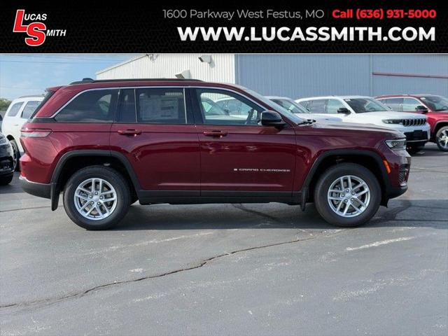 2025 Jeep Grand Cherokee GRAND CHEROKEE LAREDO X 4X4