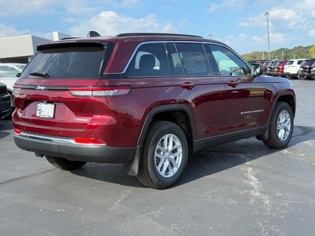 2025 Jeep Grand Cherokee GRAND CHEROKEE LAREDO X 4X4