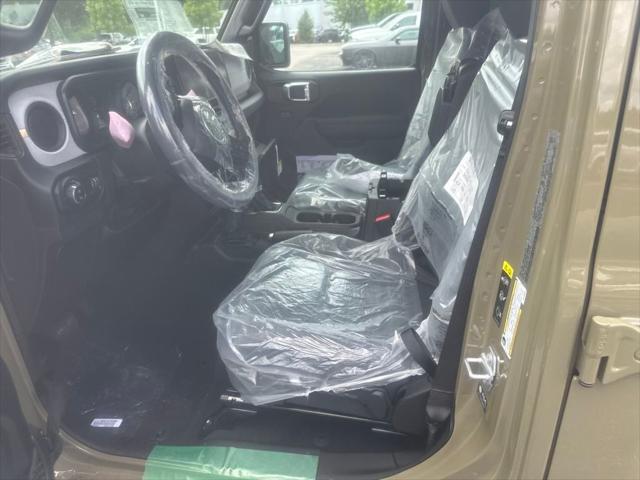 2025 Jeep Gladiator GLADIATOR SPORT S 4X4