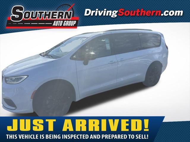 2026 Chrysler Pacifica PACIFICA LIMITED AWD