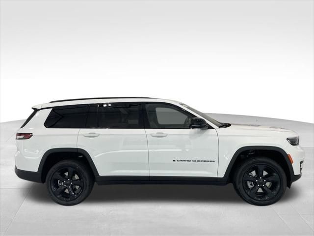2025 Jeep Grand Cherokee GRAND CHEROKEE L ALTITUDE 4X4