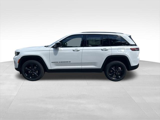 2025 Jeep Grand Cherokee GRAND CHEROKEE ALTITUDE 4X4