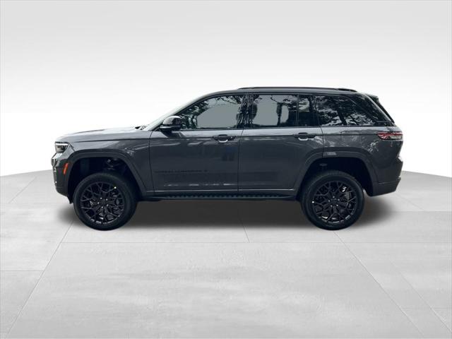 2025 Jeep Grand Cherokee GRAND CHEROKEE SUMMIT 4X4