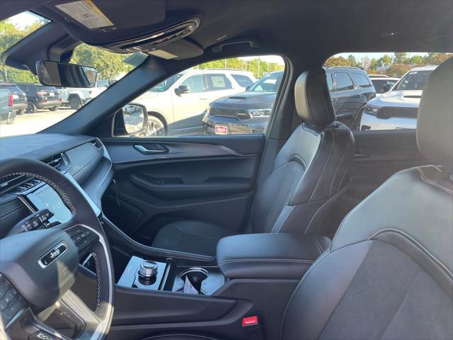 2025 Jeep Grand Cherokee GRAND CHEROKEE L ALTITUDE 4X4