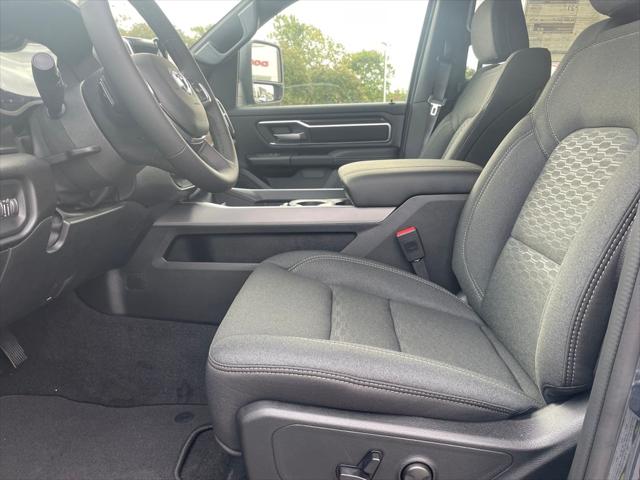 2025 RAM Ram 1500 RAM 1500 BIG HORN CREW CAB 4X4 57 BOX 2025 RAM Ram 1500 RAM 1500 BIG HORN CREW CAB 4X4 57 BOX