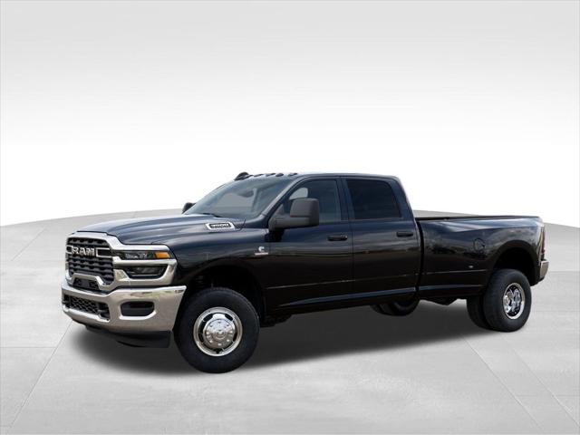 2026 RAM Ram 3500 RAM 3500 TRADESMAN CREW CAB 4X4 8 BOX