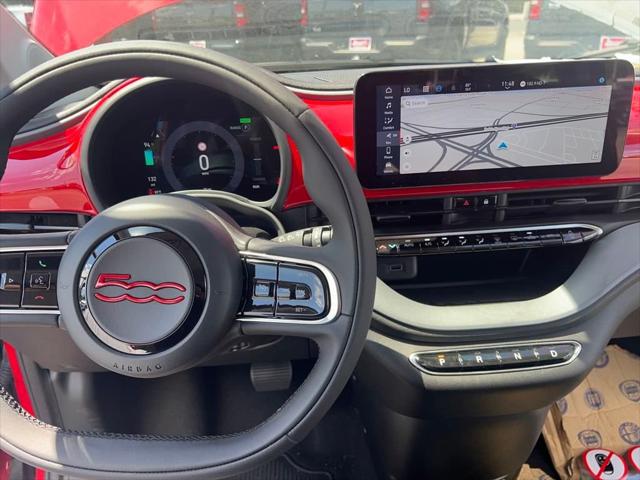 2024 Fiat FIAT 500e 500e INSPI(RED)