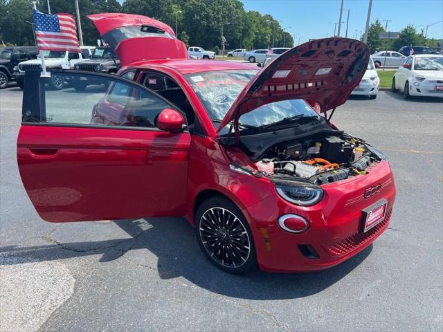 2024 Fiat FIAT 500e 500e INSPI(RED)