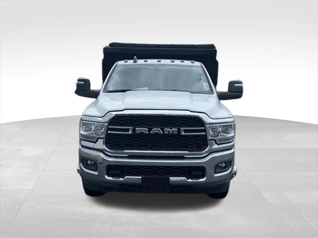 2024 RAM Ram 3500 Chassis Cab RAM 3500 TRADESMAN CREW CAB CHASSIS 4X4 60 CA