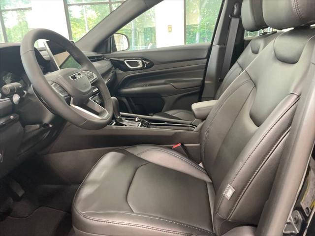 2025 Jeep Compass COMPASS LIMITED 4X4